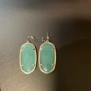 KENDRA SCOTT Elle Drop Earrings
